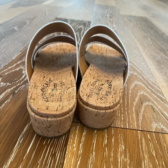 Kork-Ease | Menzie Banded Slide Wedge Sandals | Soft Gold | 9 - Picture 12 of 14